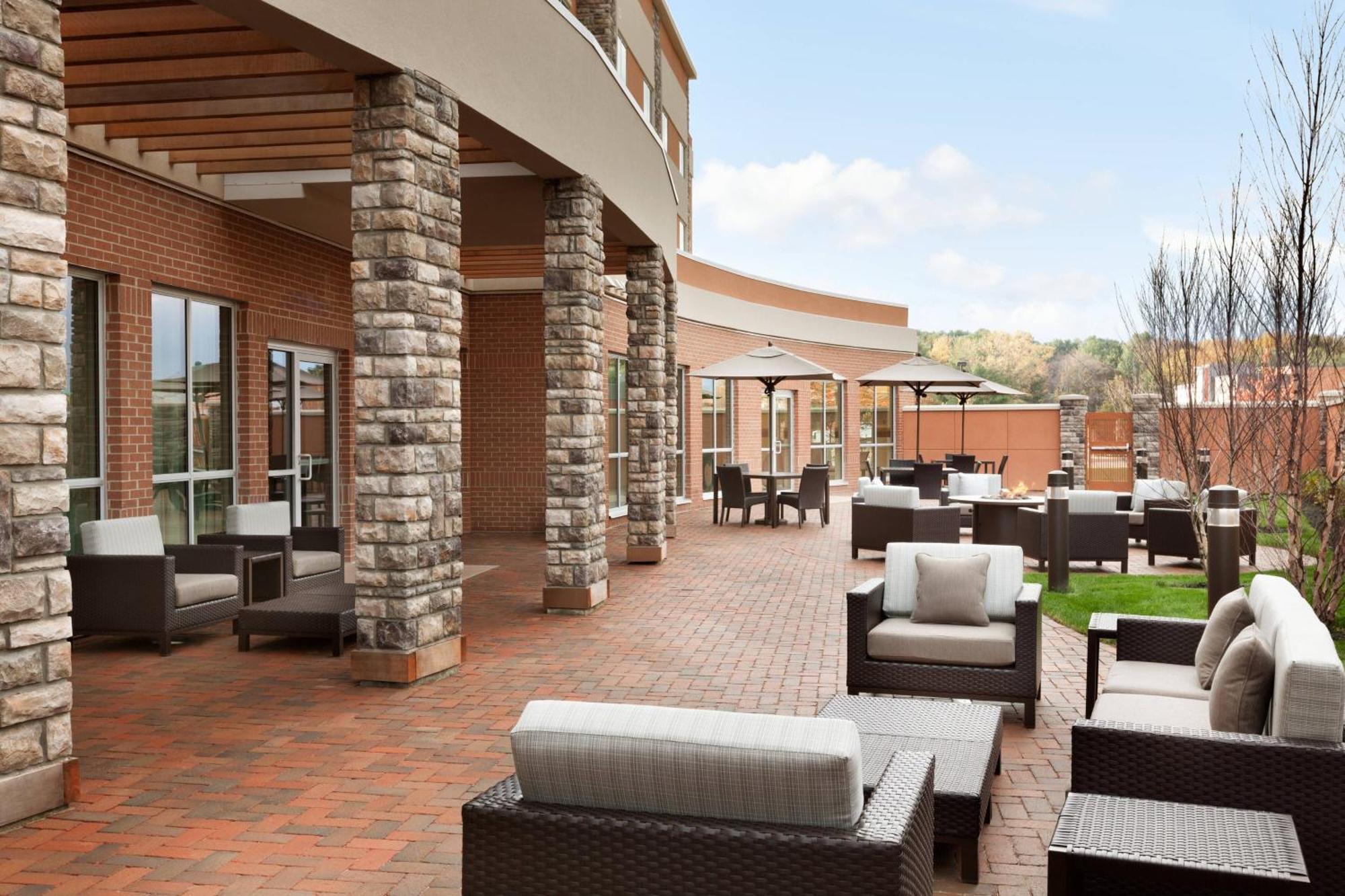 Hotel Courtyard By Marriott Boston Dedham/Westwood Esterno foto